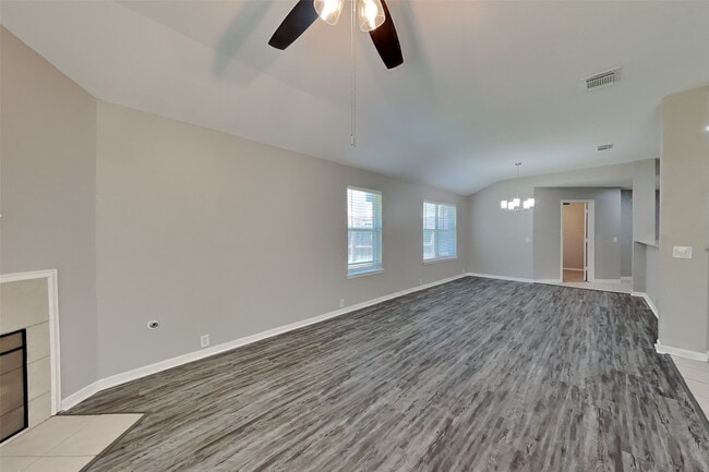 Building Photo - 10202 Dr Peridot Cove