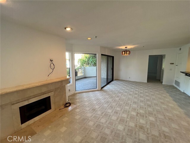 Foto del edificio - 950 Cagney Ln