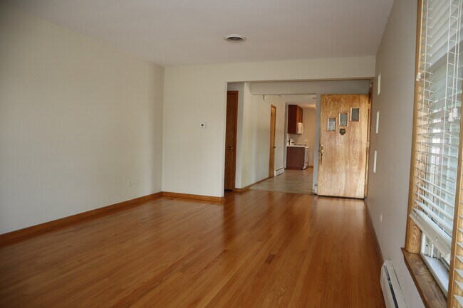 Foto del edificio - 2900 W 101st Pl