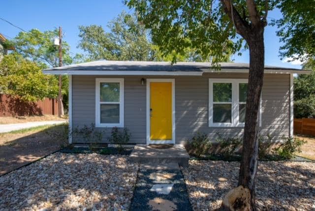 Building Photo - 1183 Coleto St