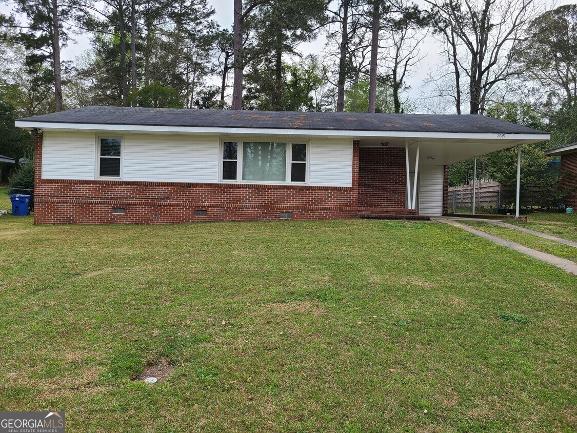 Foto principal - 2691 Fernwood Ave