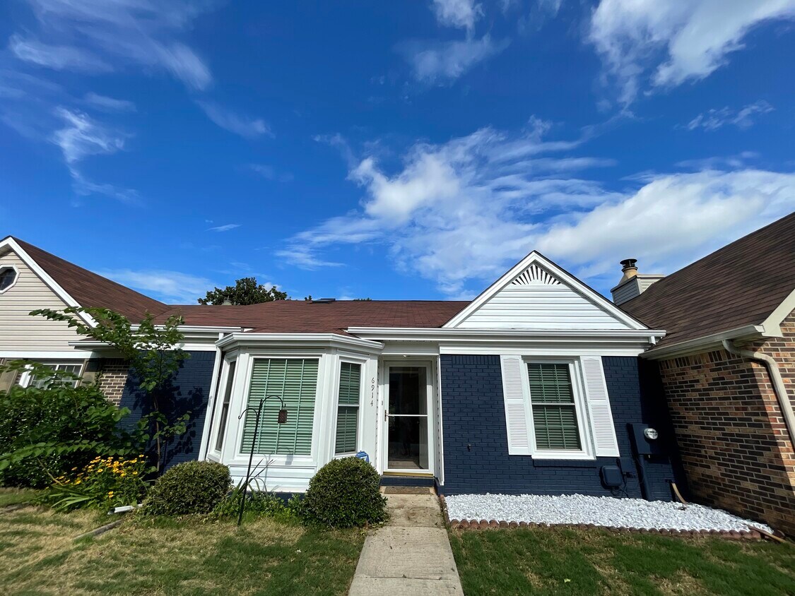 6914 Steeplechase Dr NW, Huntsville, AL 35806 Townhome Rentals in