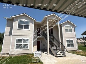 Building Photo - 2132 E Whispering Willow Ln