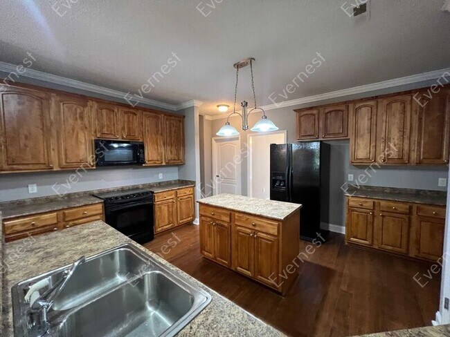 Building Photo - 5007 Creekstone Dr SE