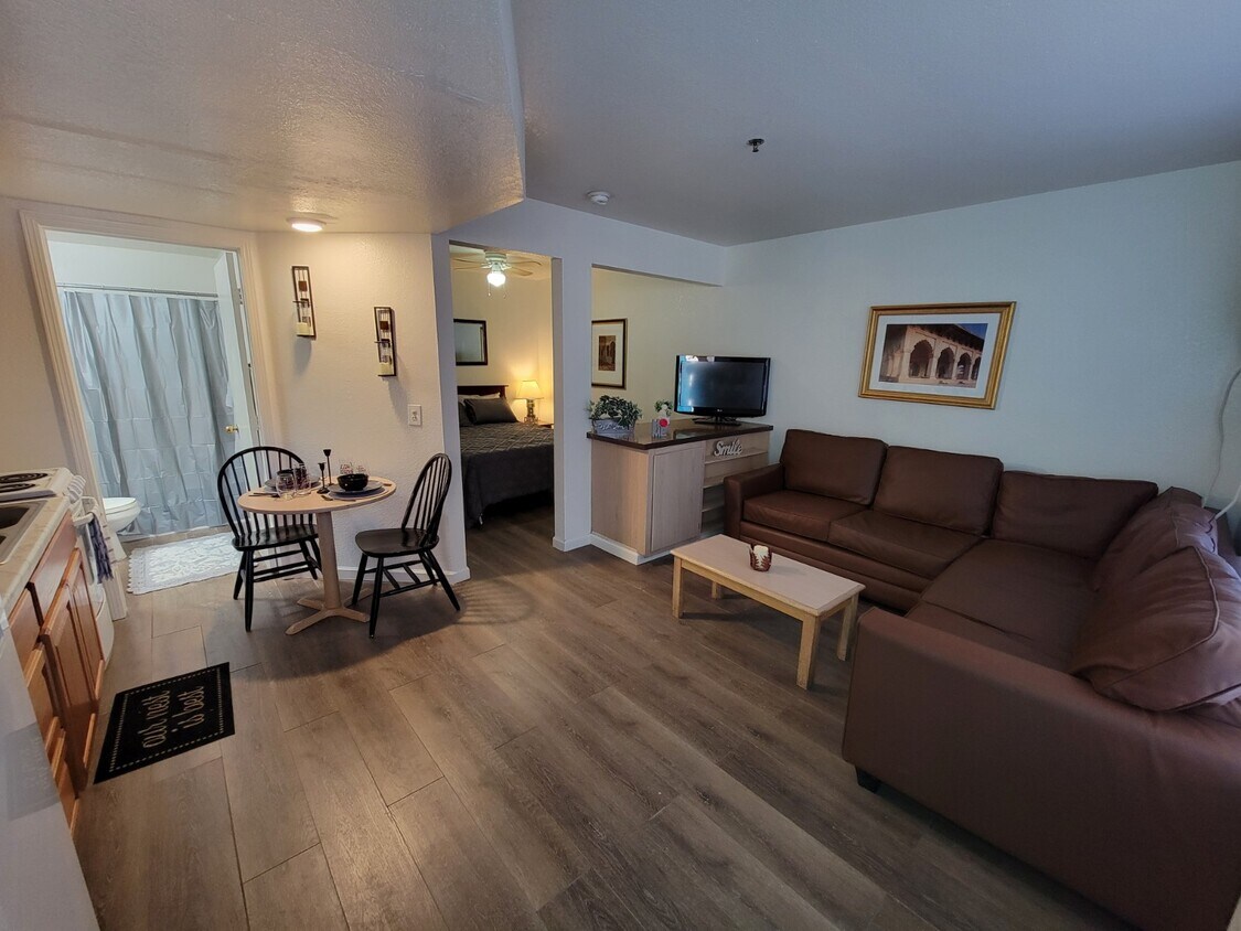 Sunset Apartments 2220 Rancho Colorado Blvd Bullhead City, AZ