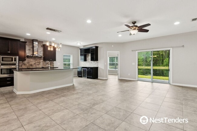 Foto del edificio - Five Bedroom Beauty in Plummer Creek!