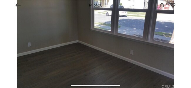Living room (front) - 1336 W Brazil St