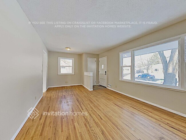 Foto del edificio - 11314 N Heights Dr NW