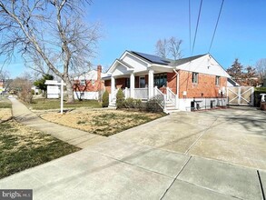 Building Photo - 4901 Boiling Brook Pkwy