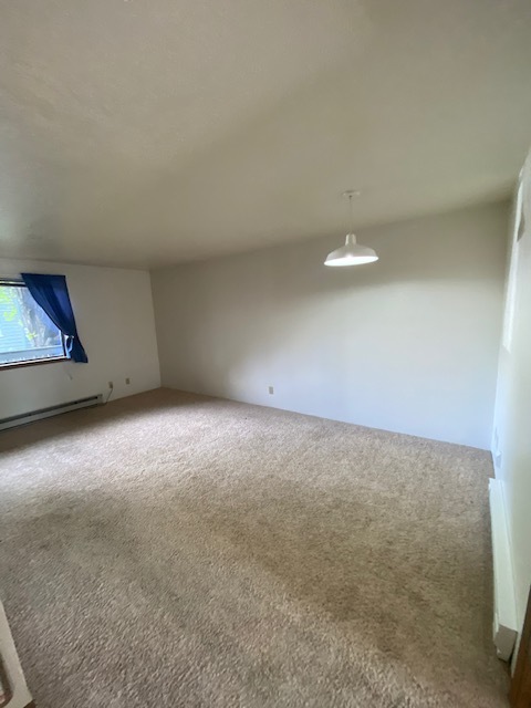 Foto del edificio - 605 NE Maple St