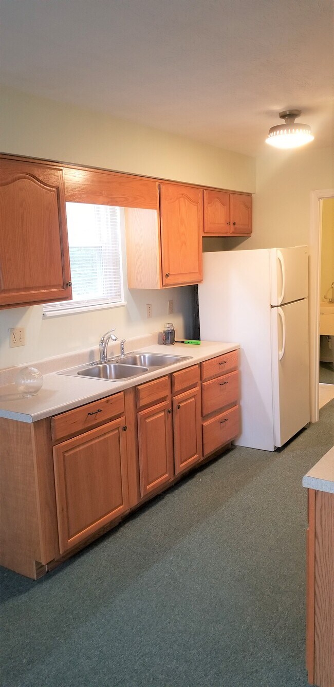 130 N Mechanic St Unit Apt A, Xenia, OH 45385 Rentals in Xenia at 130 N
