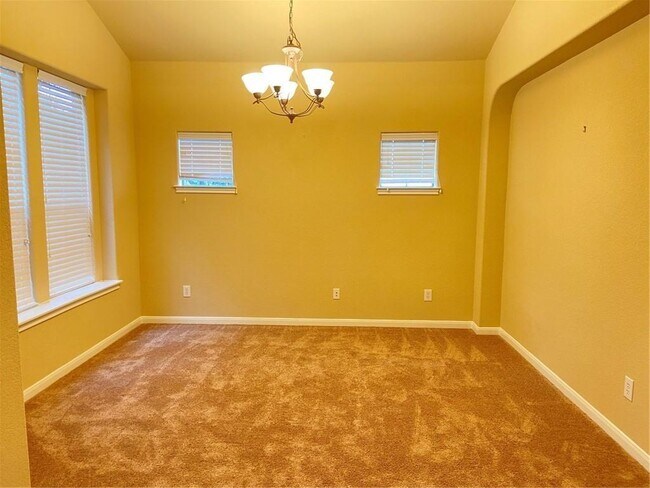 Building Photo - 3918 Bowstring Bend