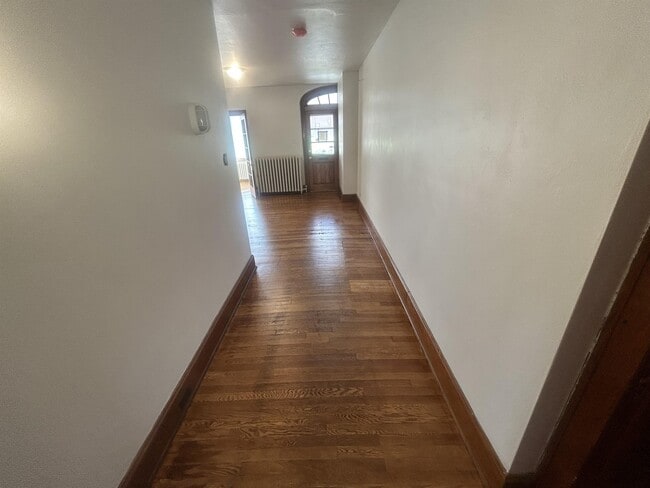 Building Photo - 631 Coleman Ave