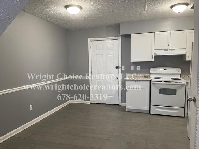 Building Photo - 2652 Evans Mill Dr