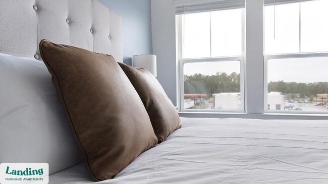 Foto del edificio - 12525 Tibbets Ln