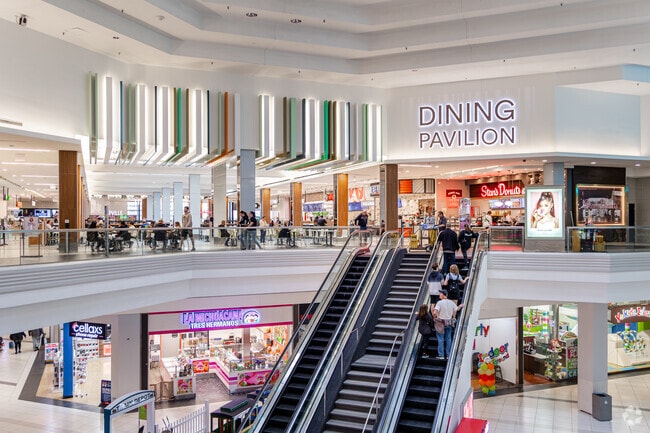 Take a lunch break from the abundant shopping options at Woodfield Mall, near Olde Schaumburg.