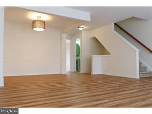 Building Photo - 127 Creekmont Ct