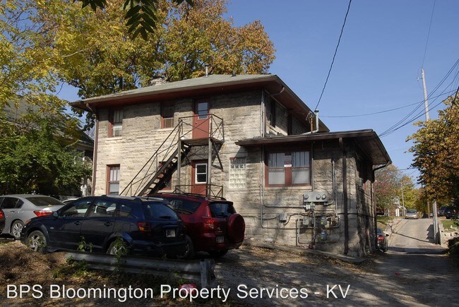 Building Photo - 7 br, 3 bath Apartment - 710 E 9th St