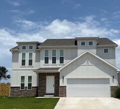 Building Photo - 1610 Ari Ave