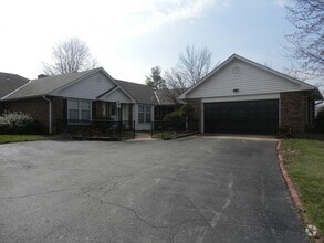 Building Photo - 1510 Woodrail Ave