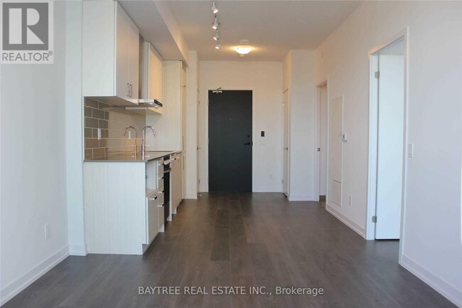 Building Photo - 125 Redpath Ave