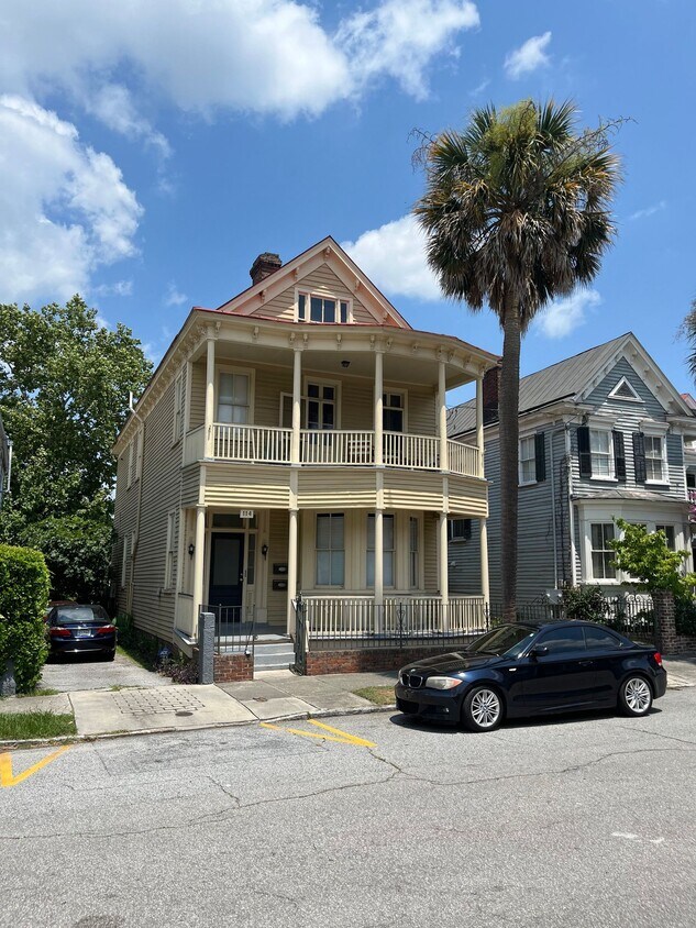 Foto del edificio - 114 Alexander St