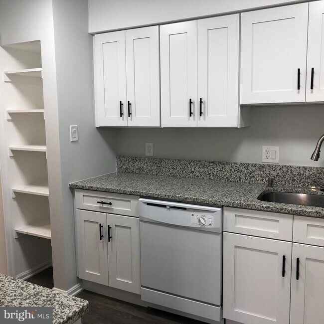 Building Photo - 14620 Tynewick Terrace