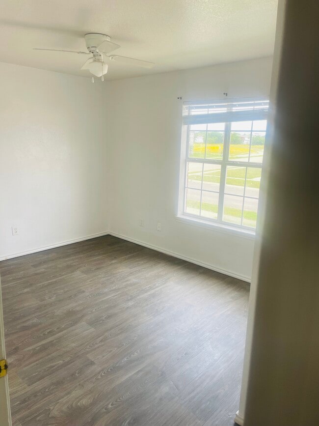 Building Photo - 2804 Cantabrian Dr