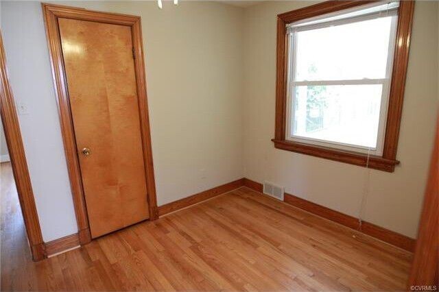 Foto del edificio - 7426 Wentworth Ave