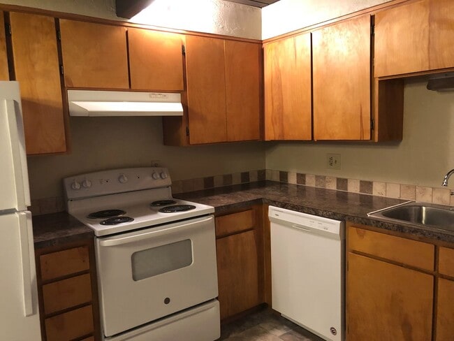 Building Photo - 3494-3498 Onyx Pl