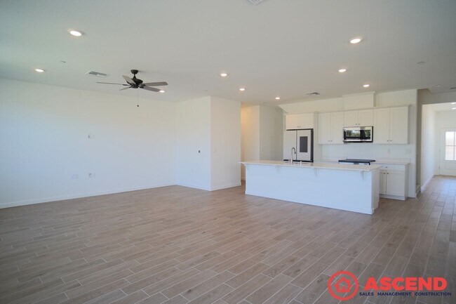 Building Photo - Stunning Home In Gossamer Grove!