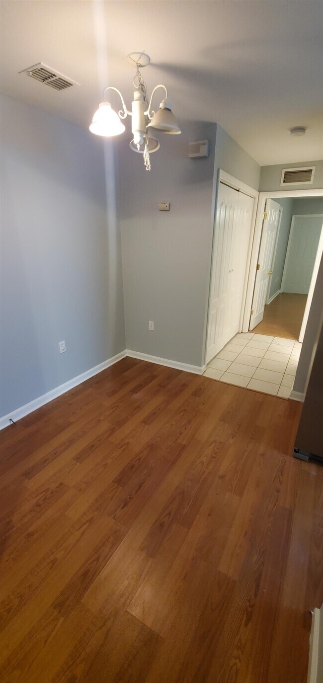 2740 W Tharpe St Unit 208, Tallahassee, FL 32303 Condo for Rent in Tallahassee, FL