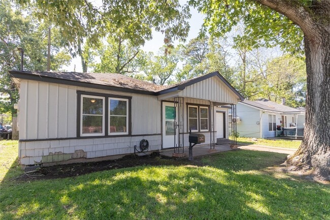 Foto del edificio - 4425 Harding Dr