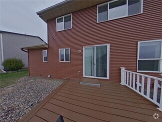 Building Photo - 1590 Edgebrook Ln