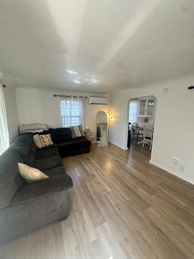 Foto del edificio - 592 20th St NE