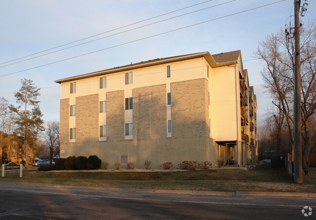 Building Photo - Crown Commons