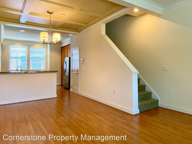 Building Photo - 3 br, 2.5 bath House - 107 Cahill Park Dr