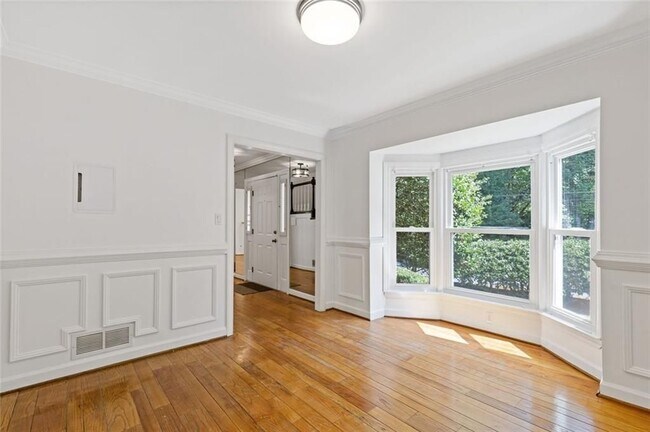 Building Photo - 2328 Defoors Ferry Rd NW