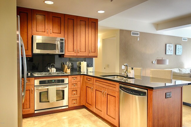 Foto del edificio - 7147 E Rancho Vista Dr