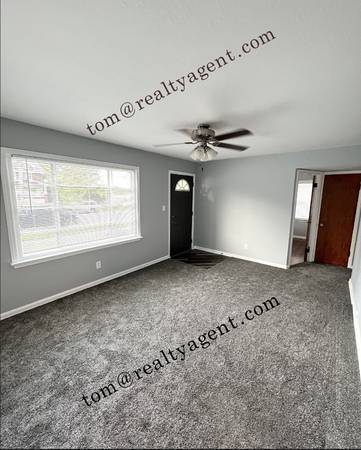 Building Photo - 13419 Puritas Ave