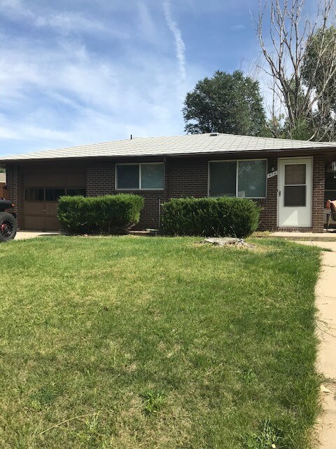 Foto principal - 474 Lashley St