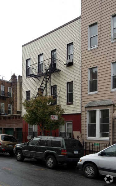 Primary Photo - 1411 DeKalb Ave