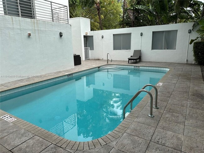 Foto del edificio - 900 4th St