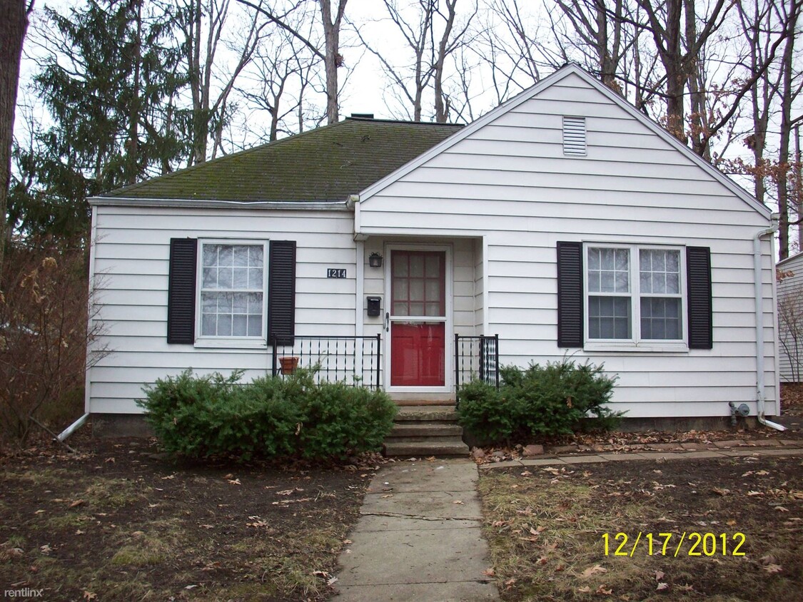 Foto principal - 2 br, 1 bath House - 1214 Birk Ave