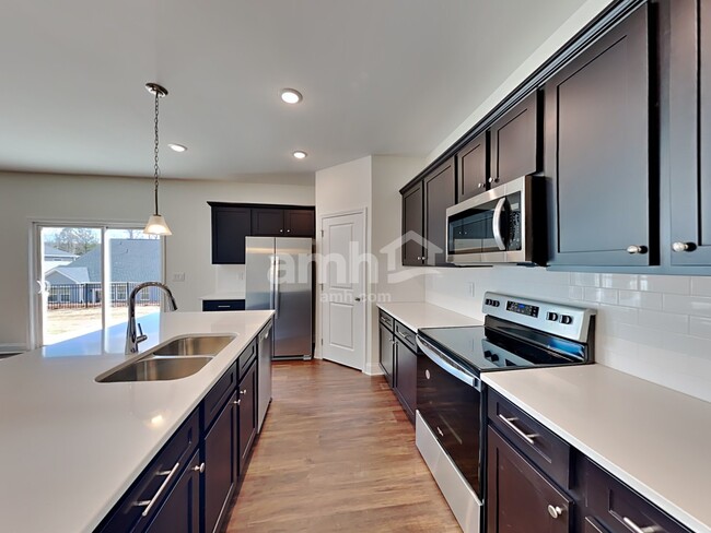 Building Photo - 5213 Blue Mountain Drive