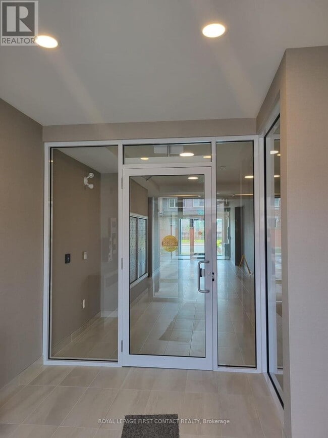 Building Photo - 58-158 Sky Harbour Dr