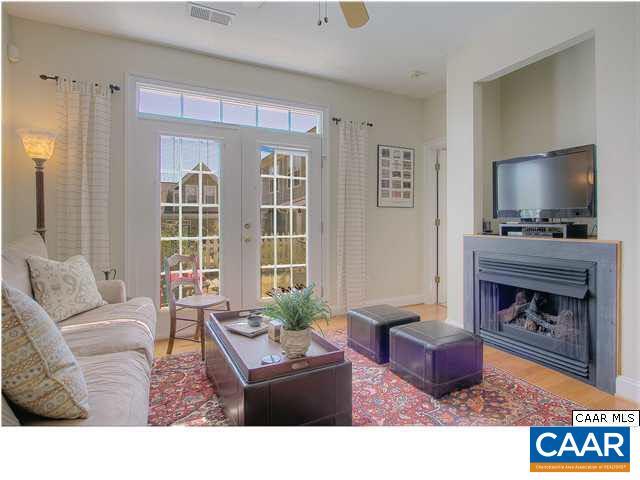 Building Photo - 1262 Clay Ct