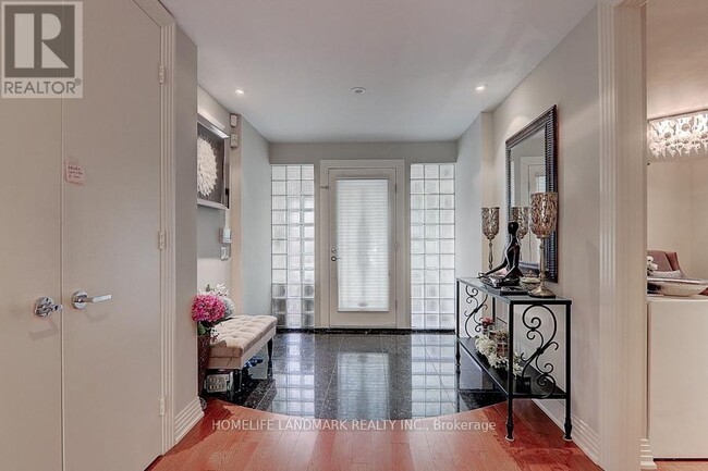 Building Photo - 35 Gardiner Rd