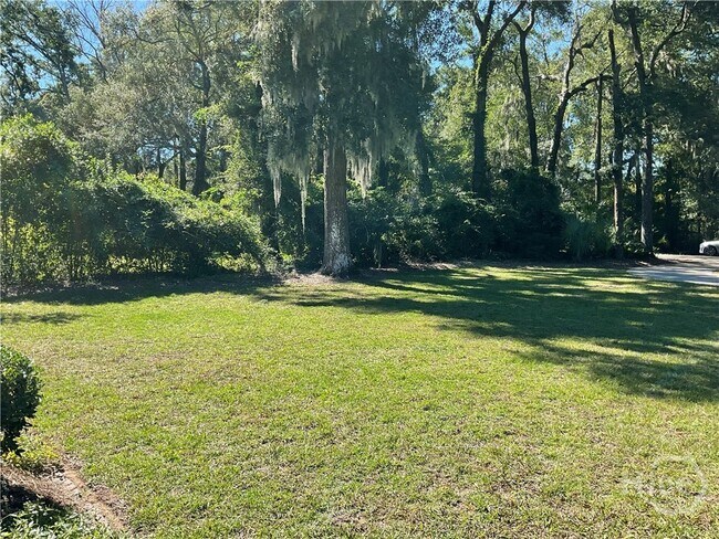 Foto del edificio - 902 Penn Waller Rd