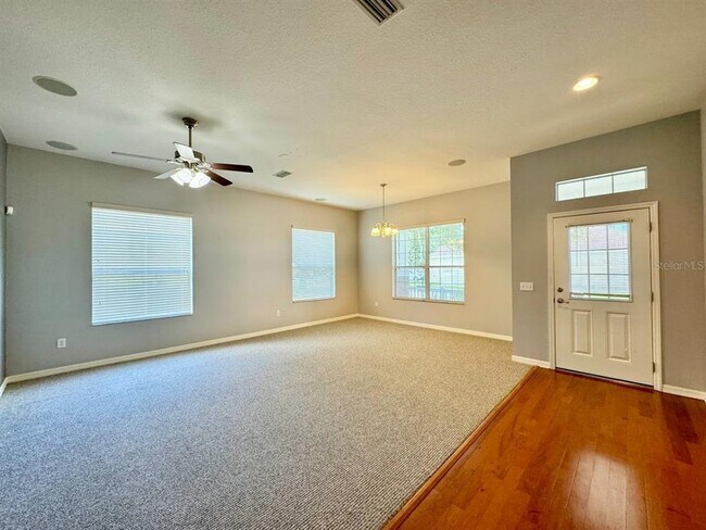 Foto del edificio - 18205 Fall Creek Dr